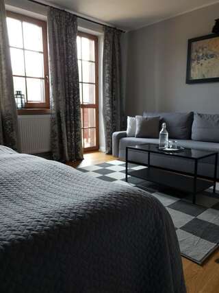 Отели типа «постель и завтрак» Majątek Morgi Suchowola Улучшенный трехместный номер-5